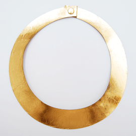 Ethnology_CollarRuedaDorado